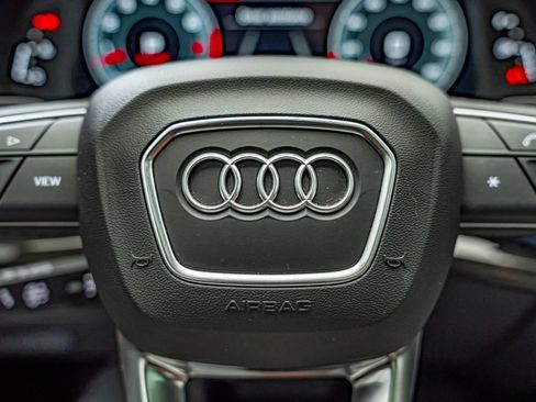 Certified 2023 Audi Q7 3.0T Premium w/ Convenience Package AWD/4WD image 21