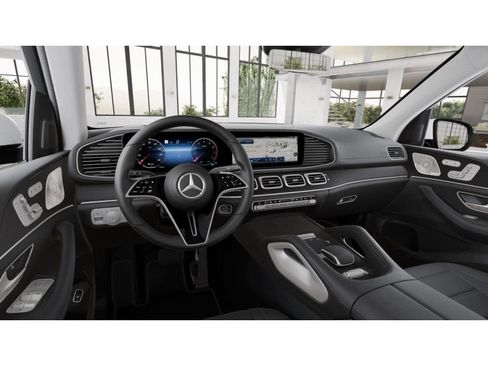 New 2026 Mercedes-Benz GLS 450 4MATIC image 3