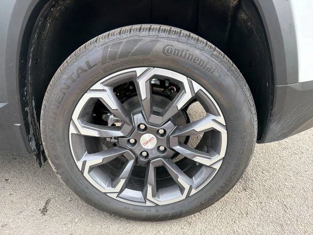 New 2027 GMC Terrain Elevation w/ Elevation Premium Package FWD image 25