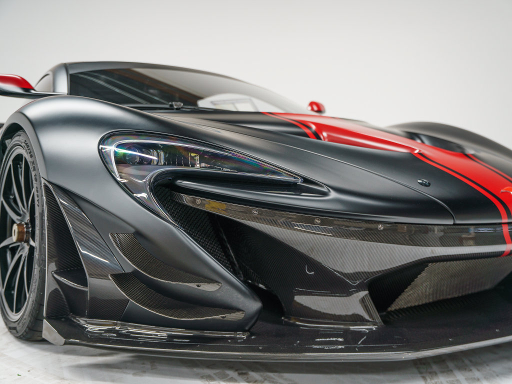 Used 2015 McLaren P1 RWD image 17