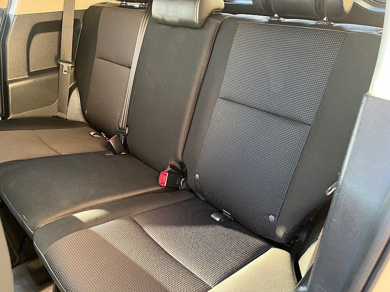 Used 2011 Toyota FJ Cruiser 4WD w/ Convenience Pkg image 17
