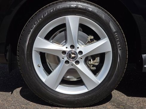 Used 2018 Mercedes-Benz GLE 350 w/ Premium 1 Package image 38