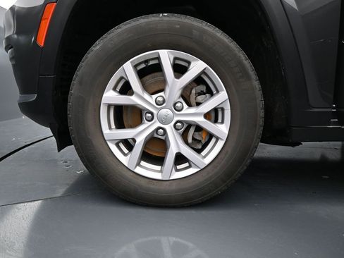 Used 2021 Jeep Grand Cherokee L Limited AWD/4WD image 30