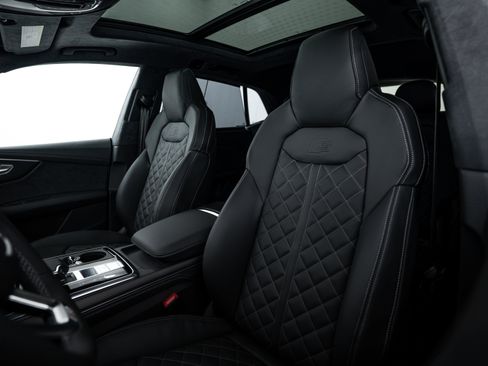 New 2026 Audi SQ8 Prestige image 17