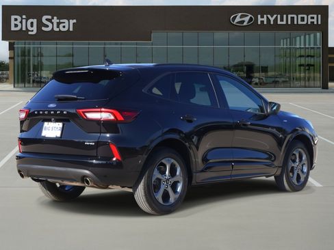 Used 2023 Ford Escape ST-Line image 4