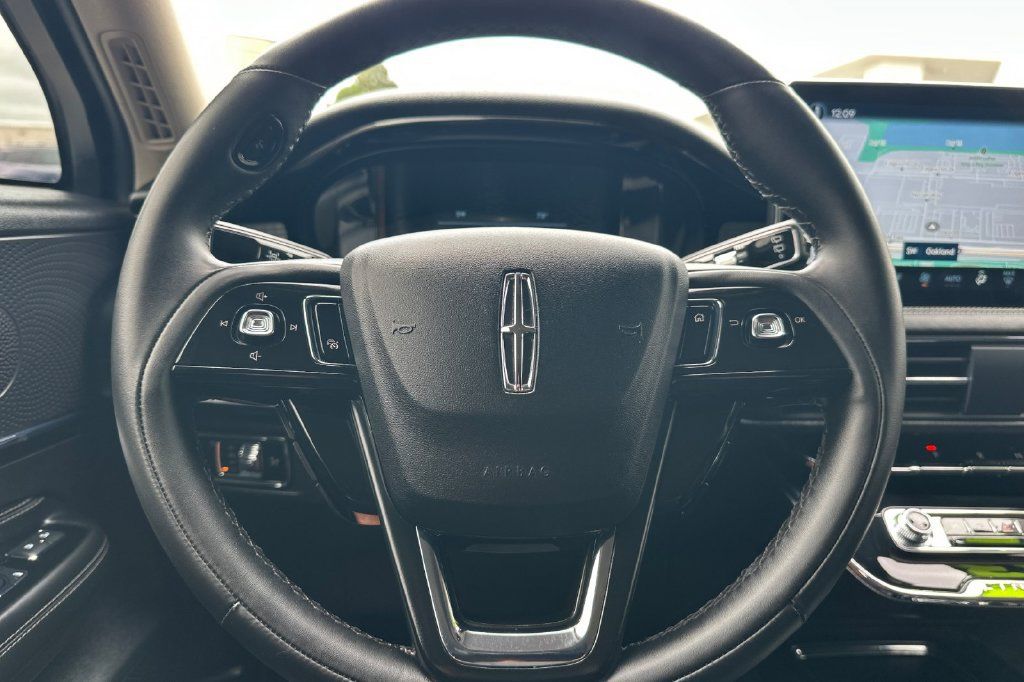 Used 2023 Lincoln Corsair FWD w/ Equipment Group 101A image 27