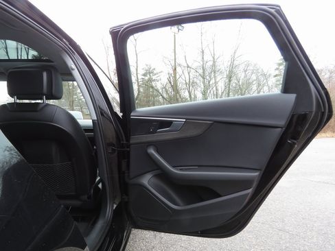 Used 2019 Audi A4 2.0T Premium image 15
