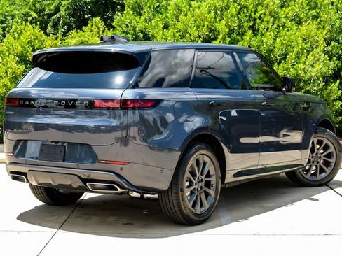 New 2026 Land Rover Range Rover Sport Dynamic SE AWD/4WD image 9