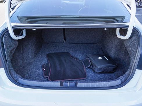 Used 2020 Volkswagen Jetta GLI Autobahn image 25