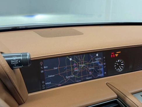 Used 2023 Lexus LC 500h w/ Dynamic Handling Package RWD image 23