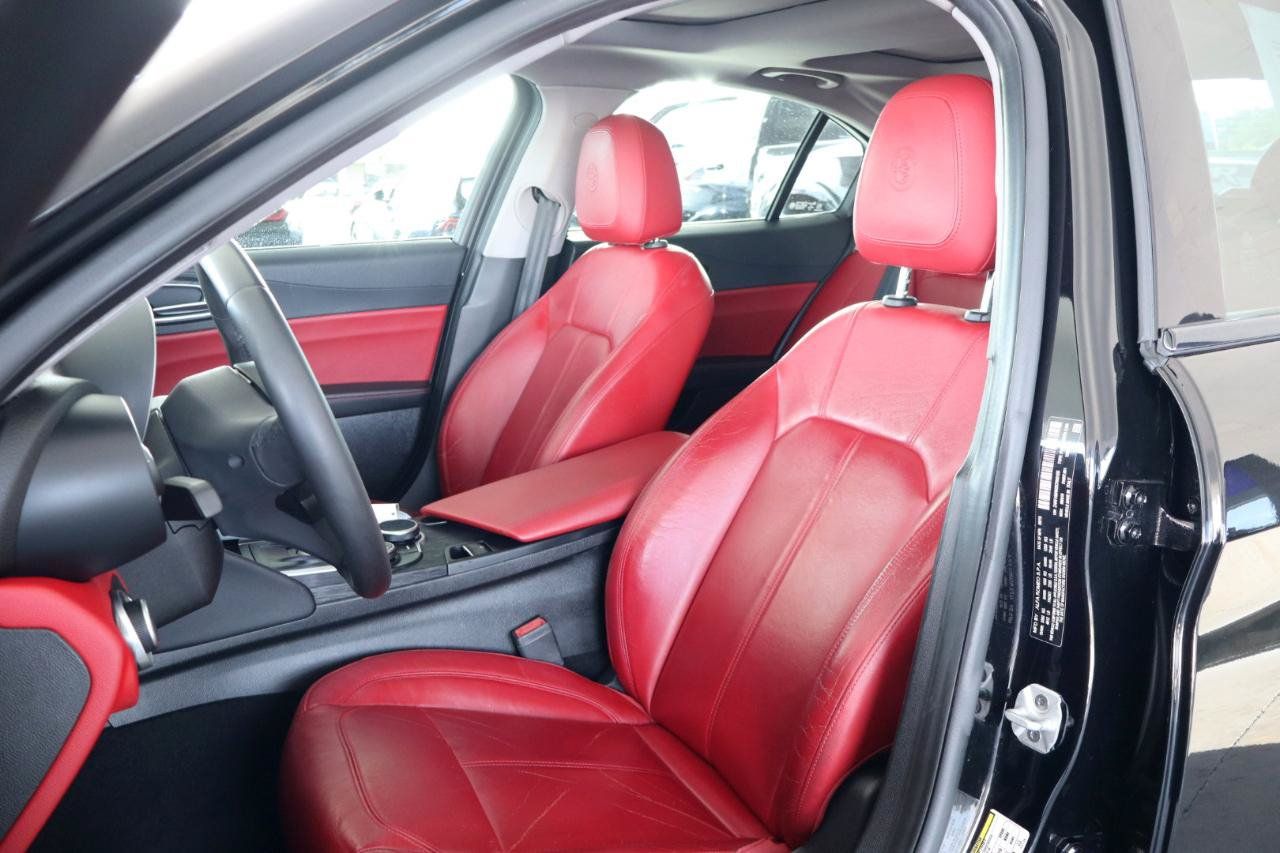 Used 2019 Alfa Romeo Giulia w/ Quick Order Package 22K Sport RWD image 20