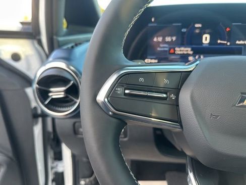 New 2026 Chevrolet Equinox EV LT image 19