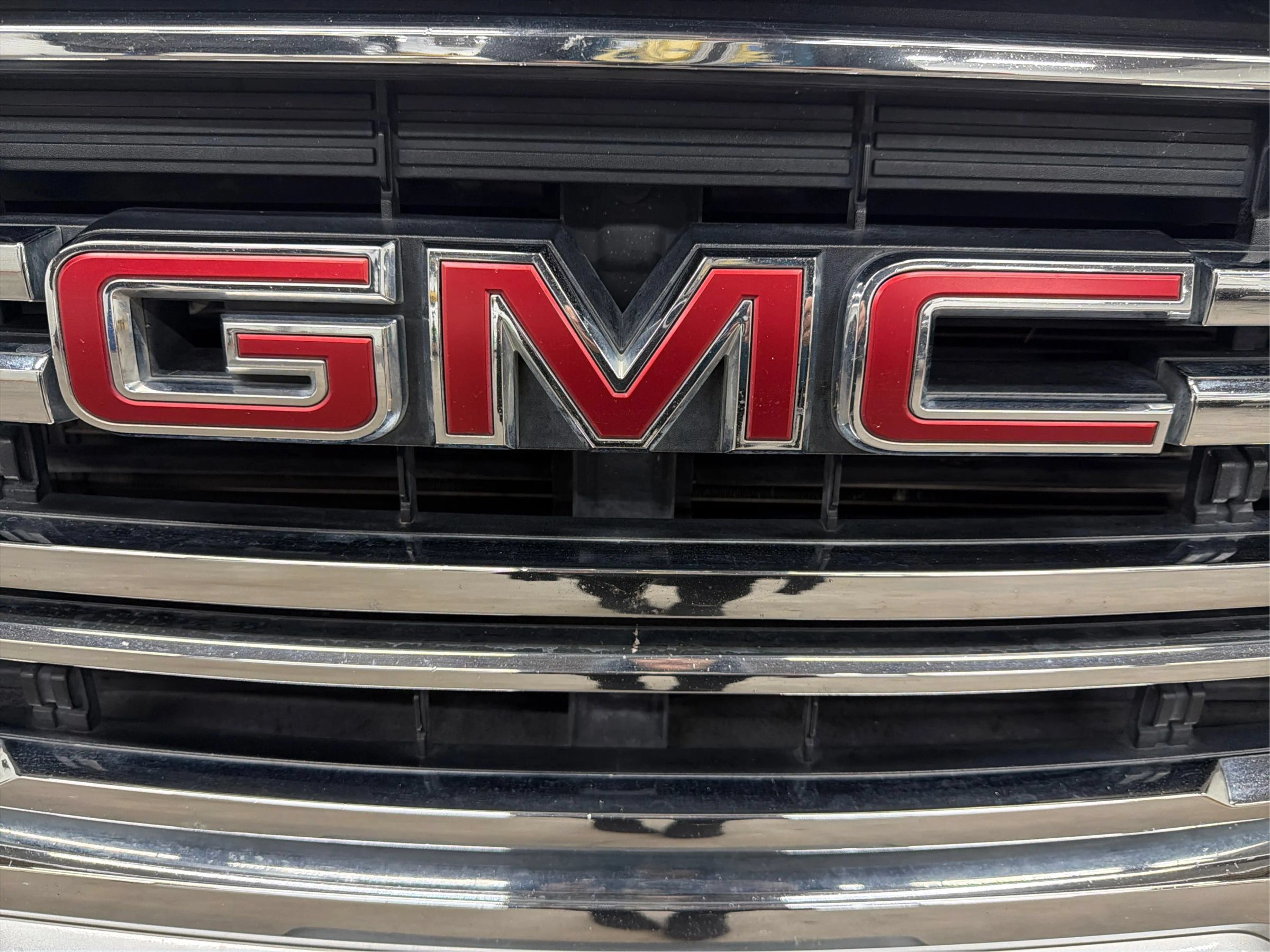 Used 2020 GMC Acadia SLT w/ LPO, Cargo Package FWD image 43