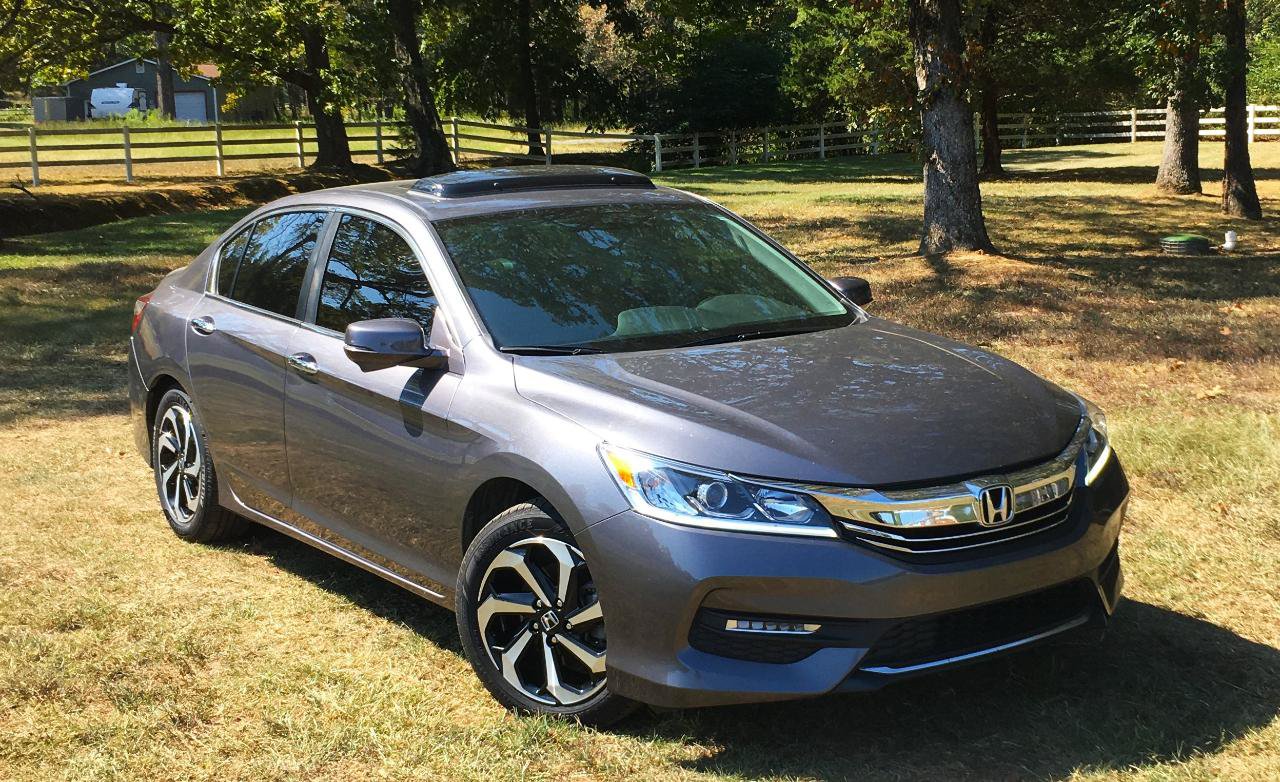 Used 2016 Honda Accord EX image 8