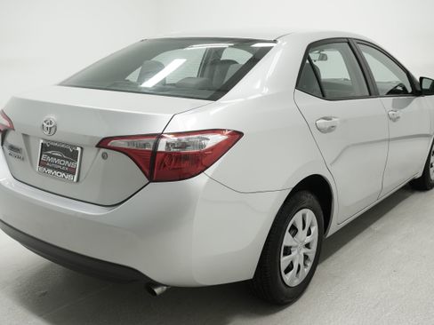Used 2016 Toyota Corolla L FWD image 4