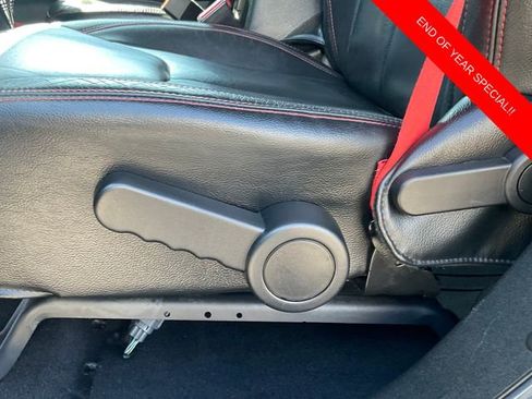 Used 2017 Jeep Wrangler Unlimited Rubicon image 11