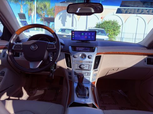 Used 2010 Cadillac CTS Luxury image 20