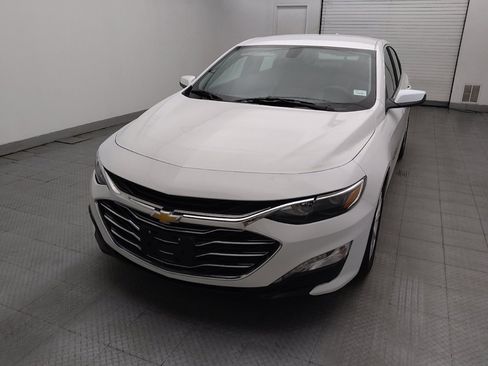 Used 2021 Chevrolet Malibu LT FWD image 15