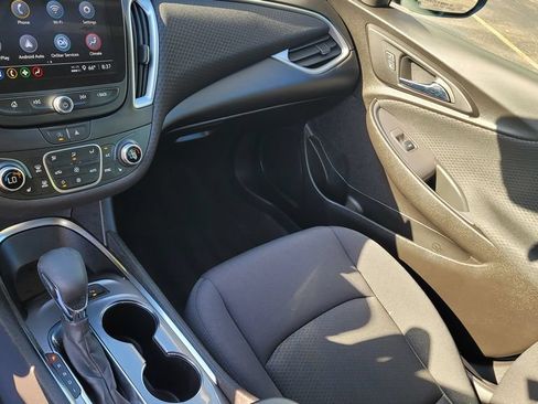 Used 2025 Chevrolet Malibu LT FWD image 22