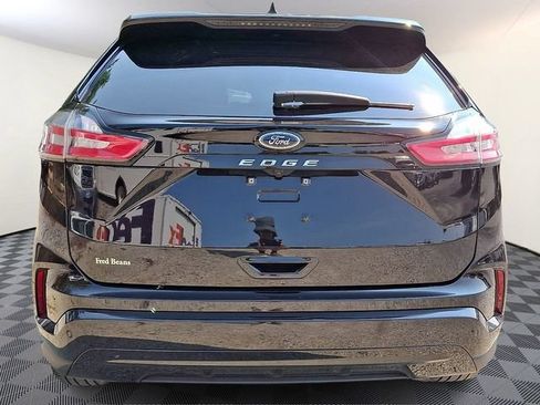 Certified 2024 Ford Edge ST-Line AWD/4WD image 6