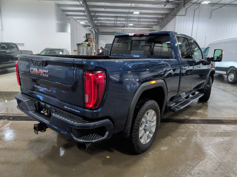 Used 2021 GMC Sierra 2500 Denali w/ Technology Package image 3