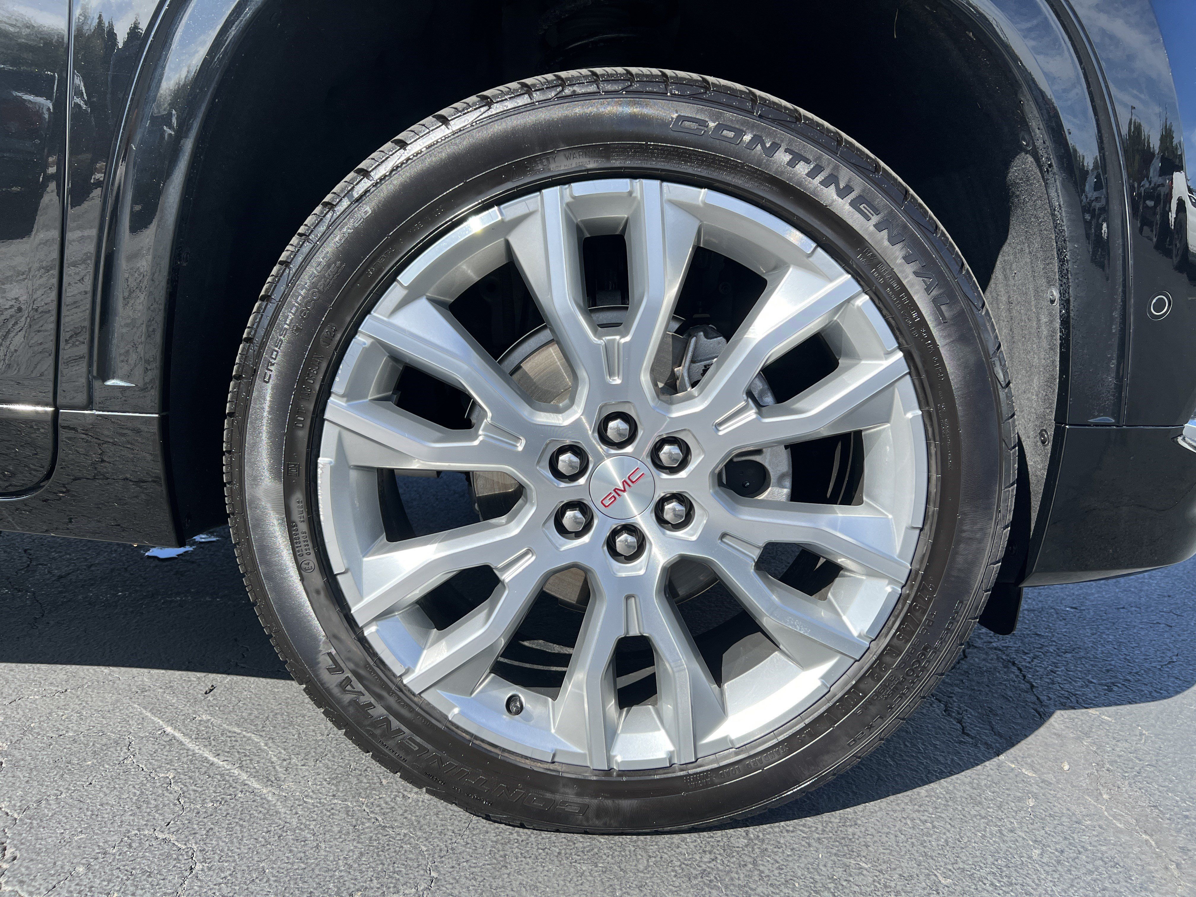 Used 2024 GMC Acadia Denali w/ Super Cruise Package FWD image 10