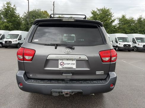 Used 2017 Toyota Sequoia Limited w/ Safety & Convenience Package RWD image 9