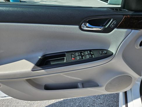 Used 2016 Chevrolet Impala Limited LS FWD image 11