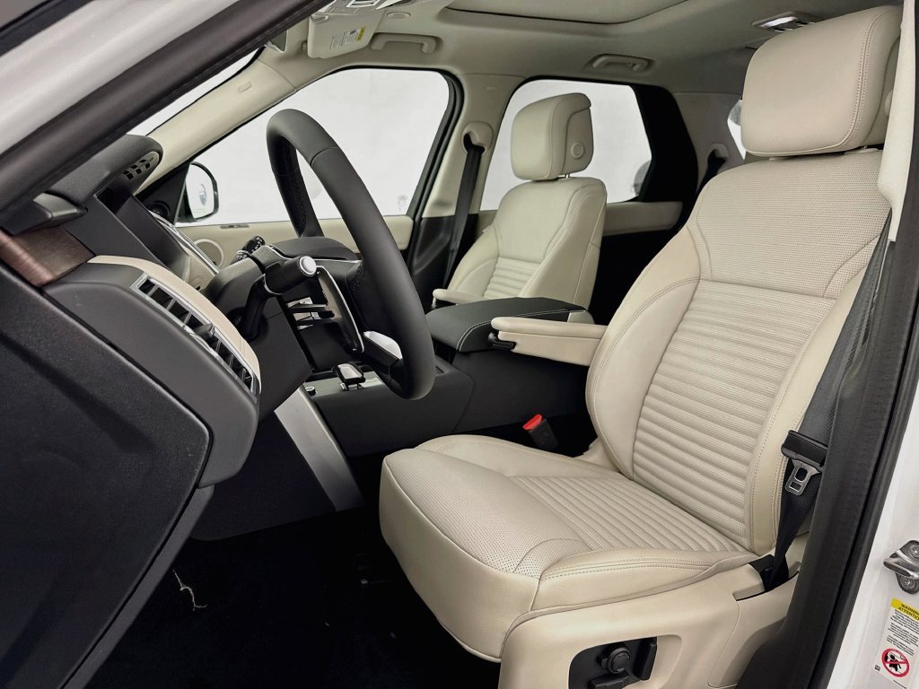 New 2026 Land Rover Discovery Dynamic SE AWD/4WD image 21