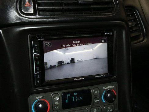 Used 1999 Chevrolet Corvette Convertible w/ Memory Pkg image 19