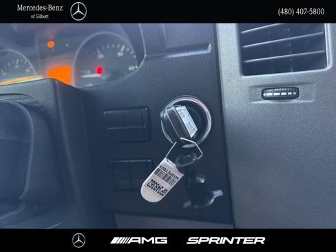 Used 2016 Mercedes-Benz Sprinter 2500 image 26