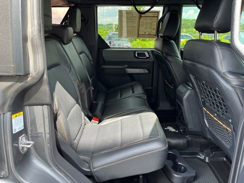 Used 2023 Ford Bronco Badlands w/ Sasquatch Package AWD/4WD image 20