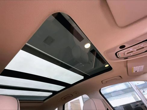 Used 2025 Audi Q5 2.0T Premium Plus w/ Premium Plus Package image 13