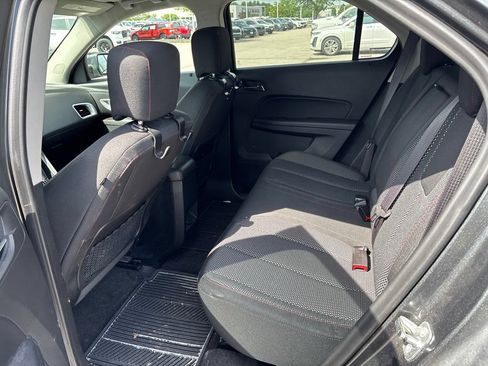 Used 2017 Chevrolet Equinox LT w/ Convenience Package AWD/4WD image 8