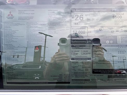 New 2025 Mitsubishi Outlander ES image 13