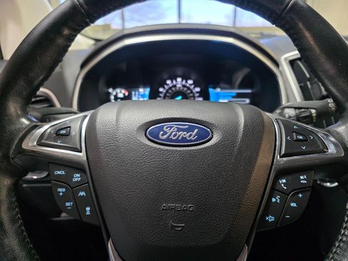 Used 2021 Ford Edge SEL w/ Cargo Accessory Package image 28