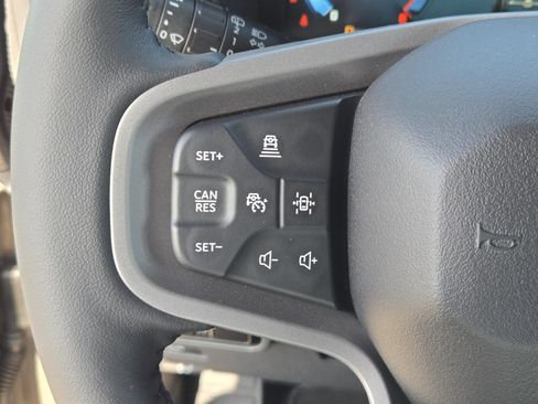 New 2025 Ford Bronco Badlands image 18