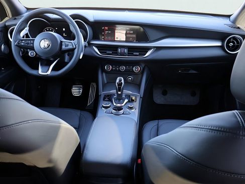 New 2025 Alfa Romeo Stelvio Sprint AWD/4WD image 15