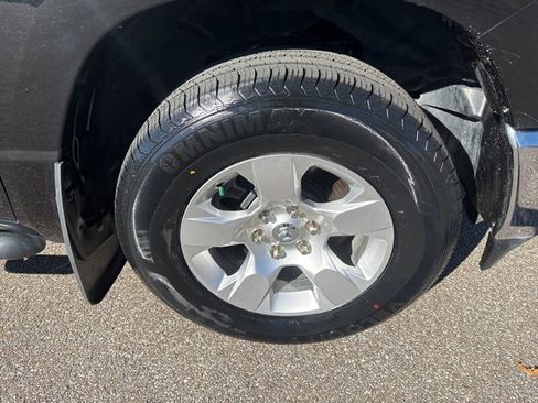 Used 2019 RAM 1500 Big Horn image 21