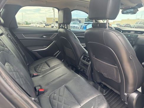 Used 2022 Jaguar F-PACE S AWD/4WD image 9