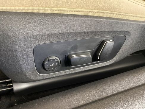 Used 2026 BMW 430i xDrive Coupe w/ Premium Package image 12