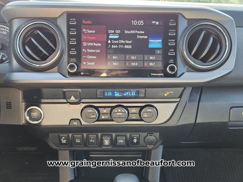 Used 2023 Toyota Tacoma TRD Off-Road image 8