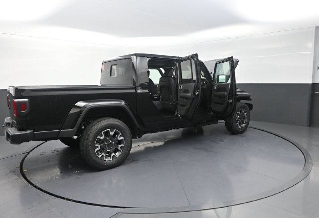 New 2026 Jeep Gladiator Sport AWD/4WD image 34