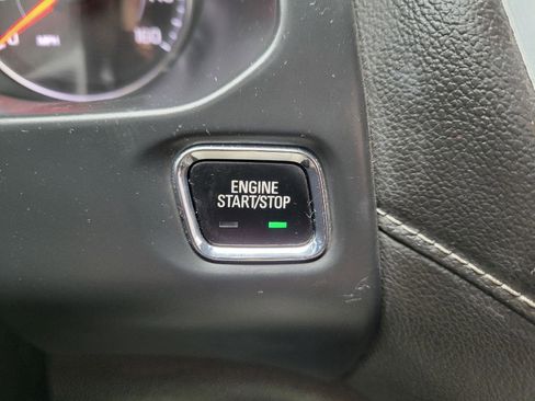 Used 2023 GMC Acadia SLE w/ Driver Convenience Package FWD image 14