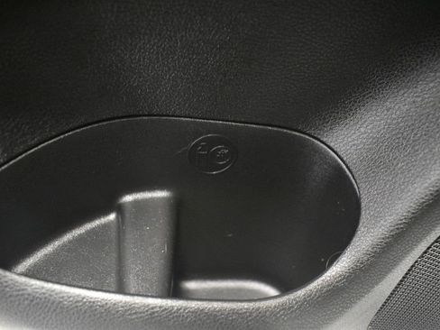 Used 2021 Jeep Grand Cherokee Altitude image 50