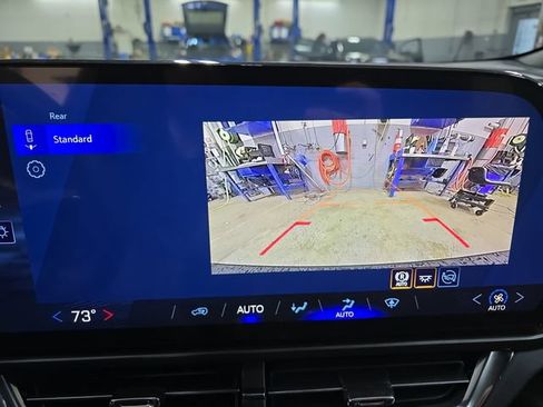 New 2026 Chevrolet Equinox EV LT image 24