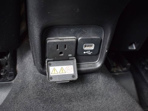 Used 2018 Jeep Compass Latitude w/ Popular Equipment Group AWD/4WD image 37