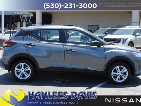 Used 2025 Nissan Kicks Play S FWD image 6