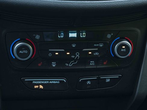 Used 2018 Ford Escape SEL FWD image 32