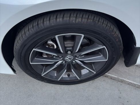 Used 2021 Honda Accord EX-L image 16